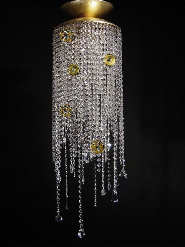 3.-mania-large-1-COMPRESSED